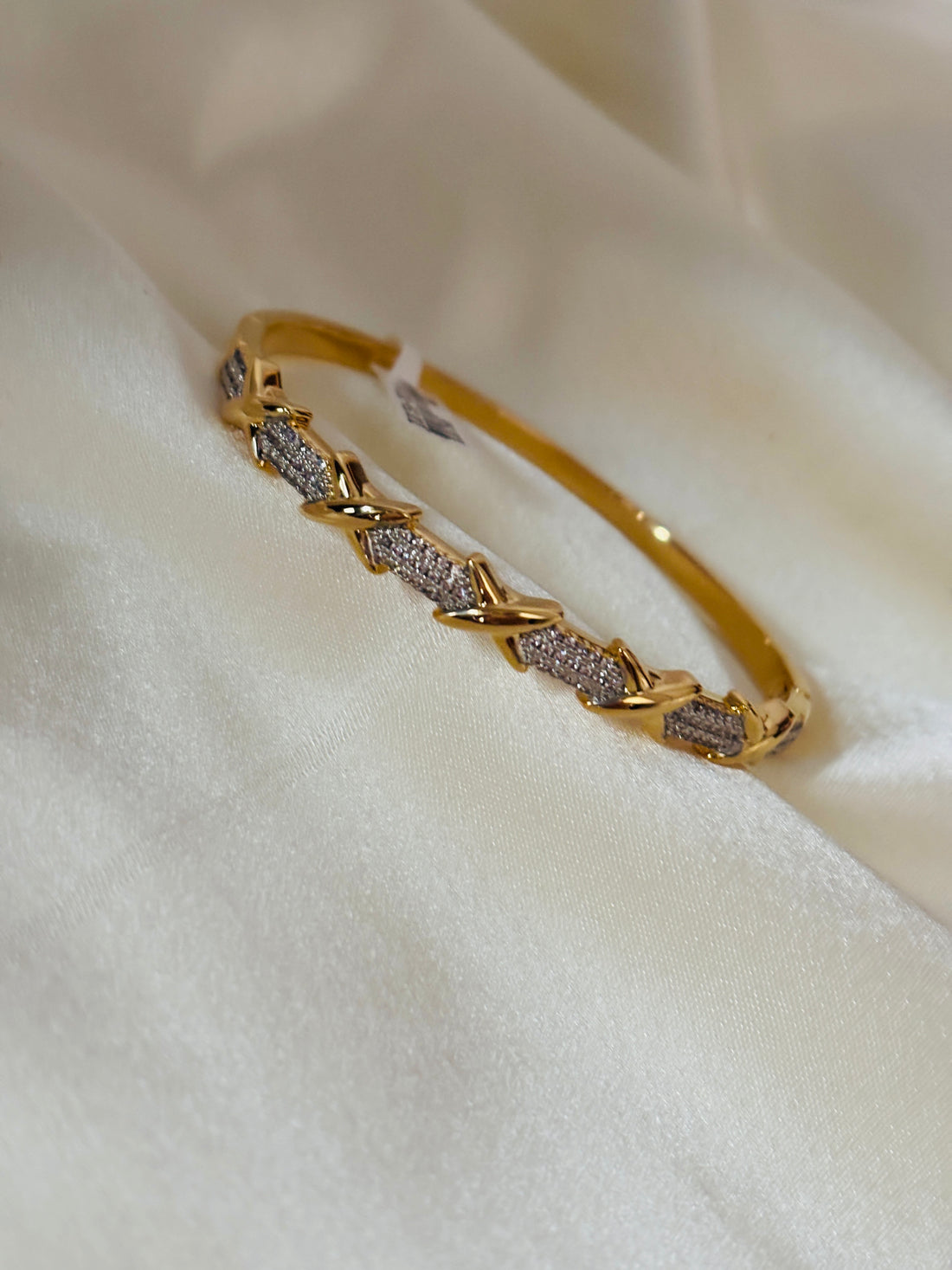 Lydia zirconia diamond kada bracelet