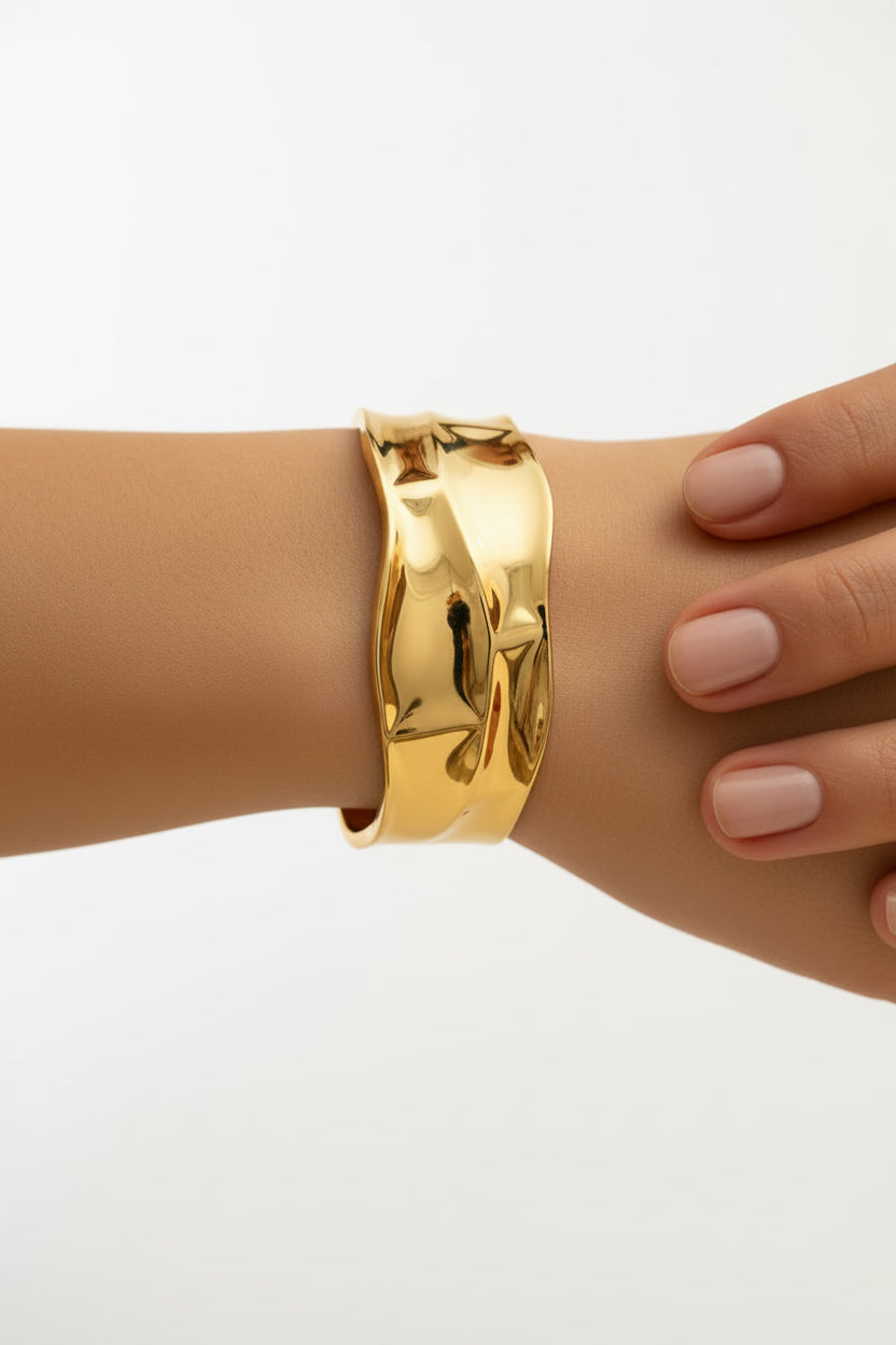 Eleanor kada openable bracelet