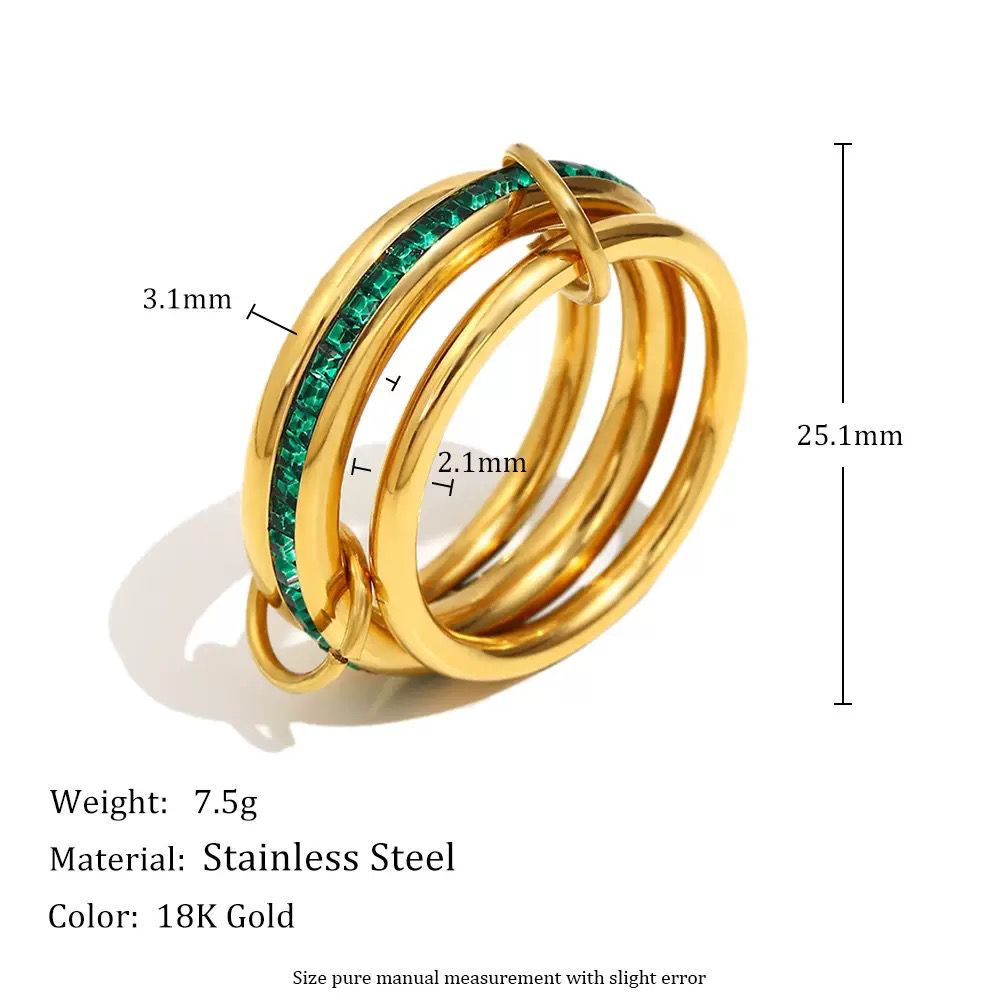 Emerald stone set of three ring