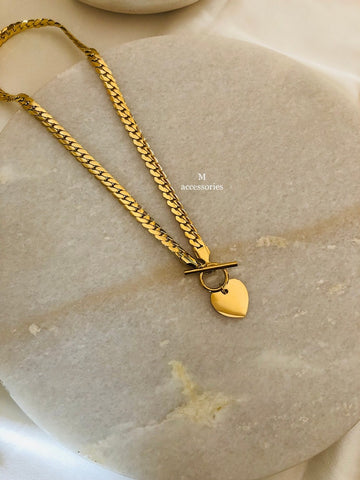 Bold Heart Interlock Chain Necklace