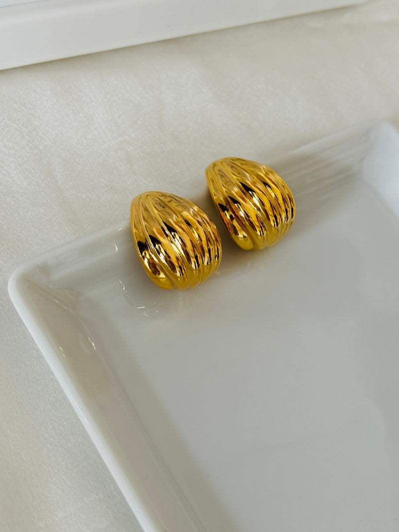 Bonnie Stud Earrings