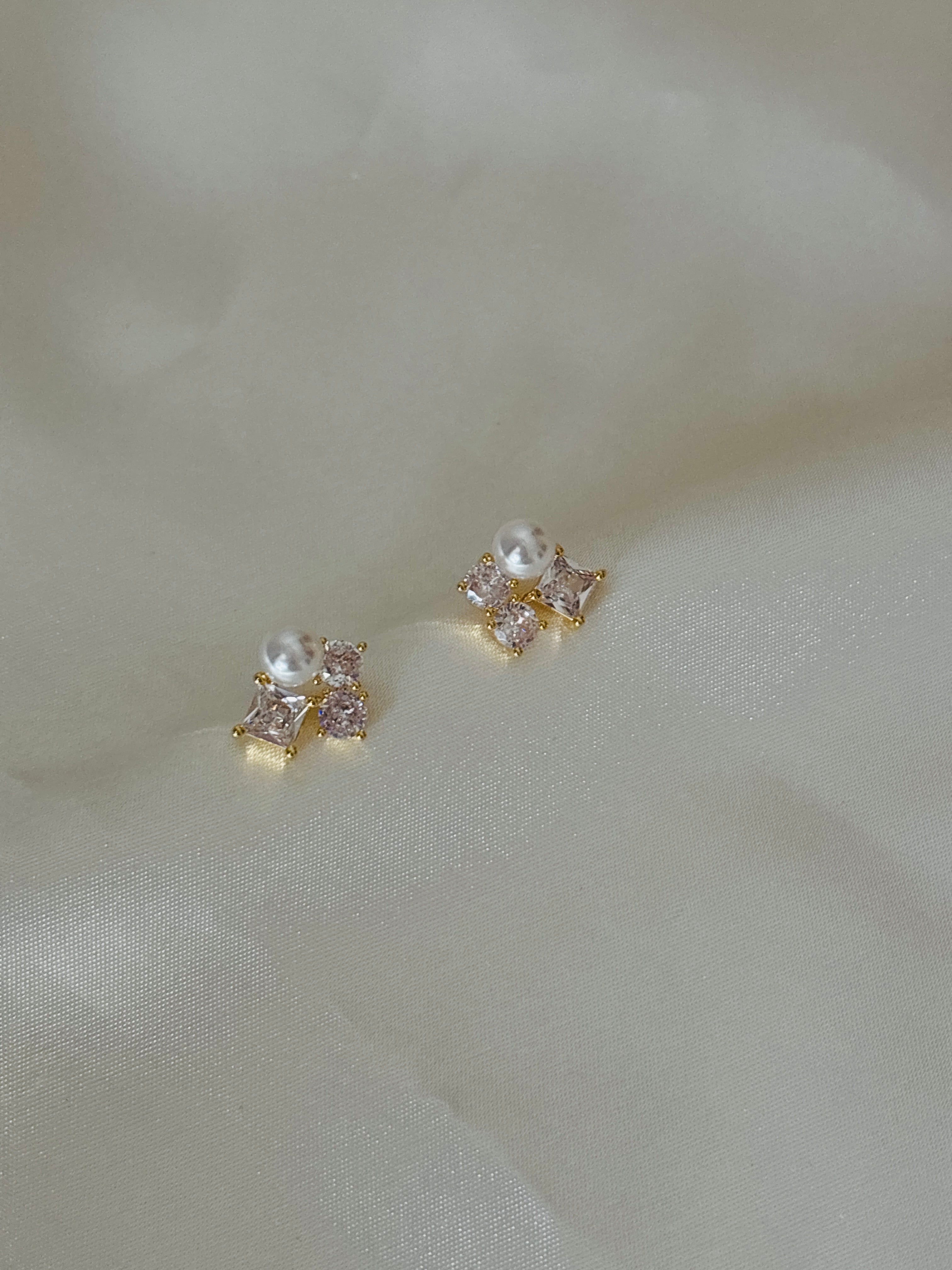 Myra earring