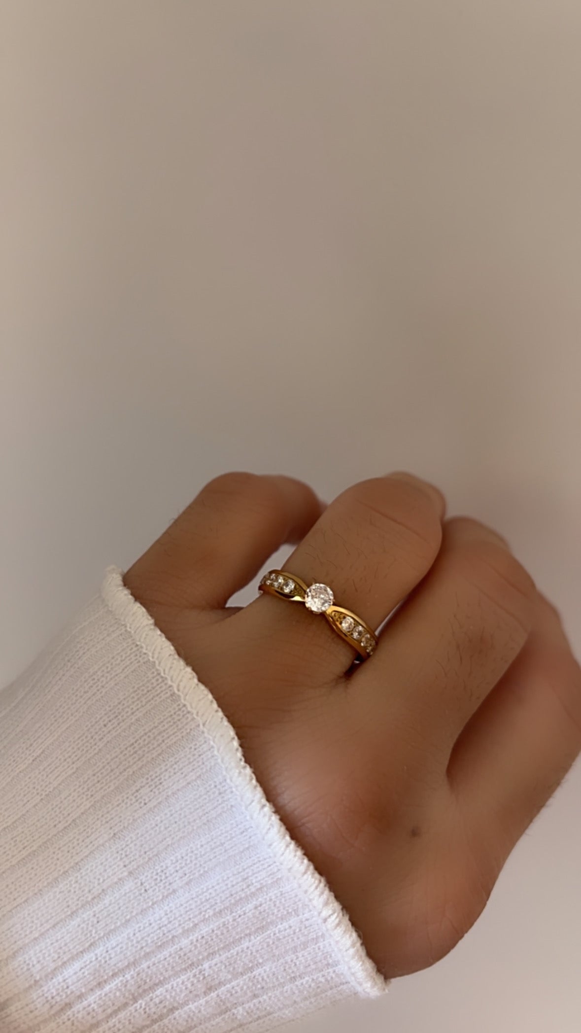 Amara ring