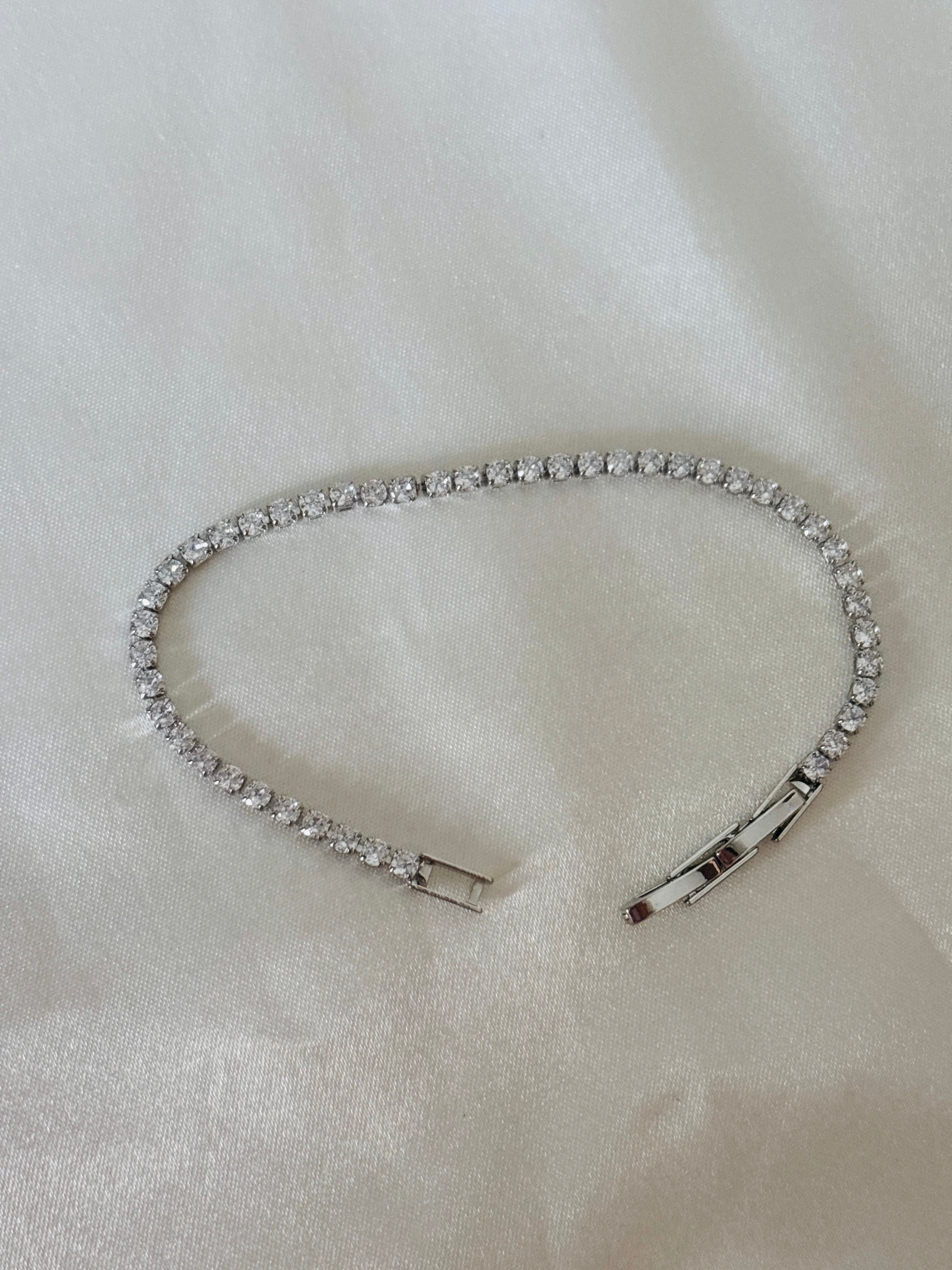 Minimal Silver tennis bracelet