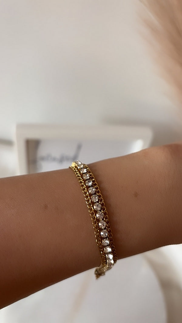 Curb Chain Diamond Layer Bracelet