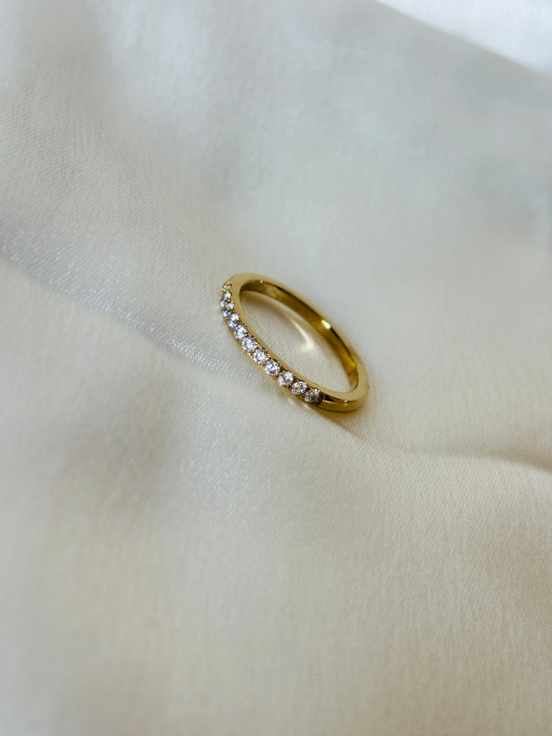 Cyra Ring