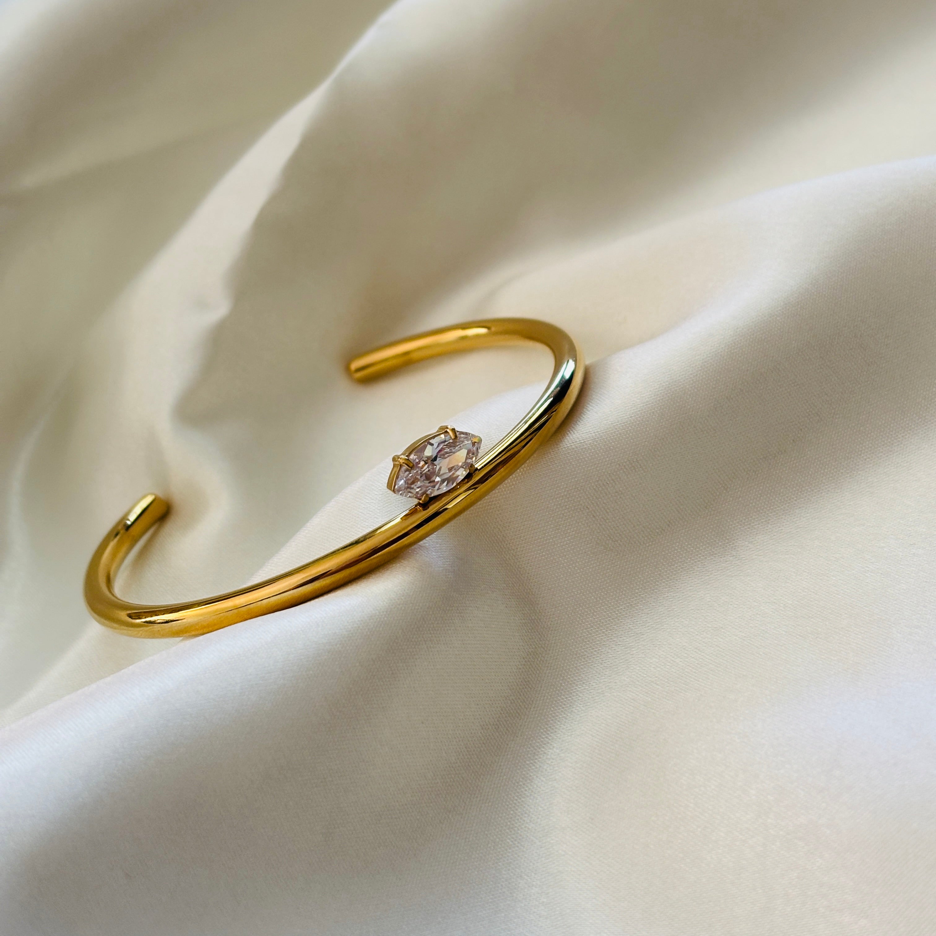 Seraphina hand cuff bracelet