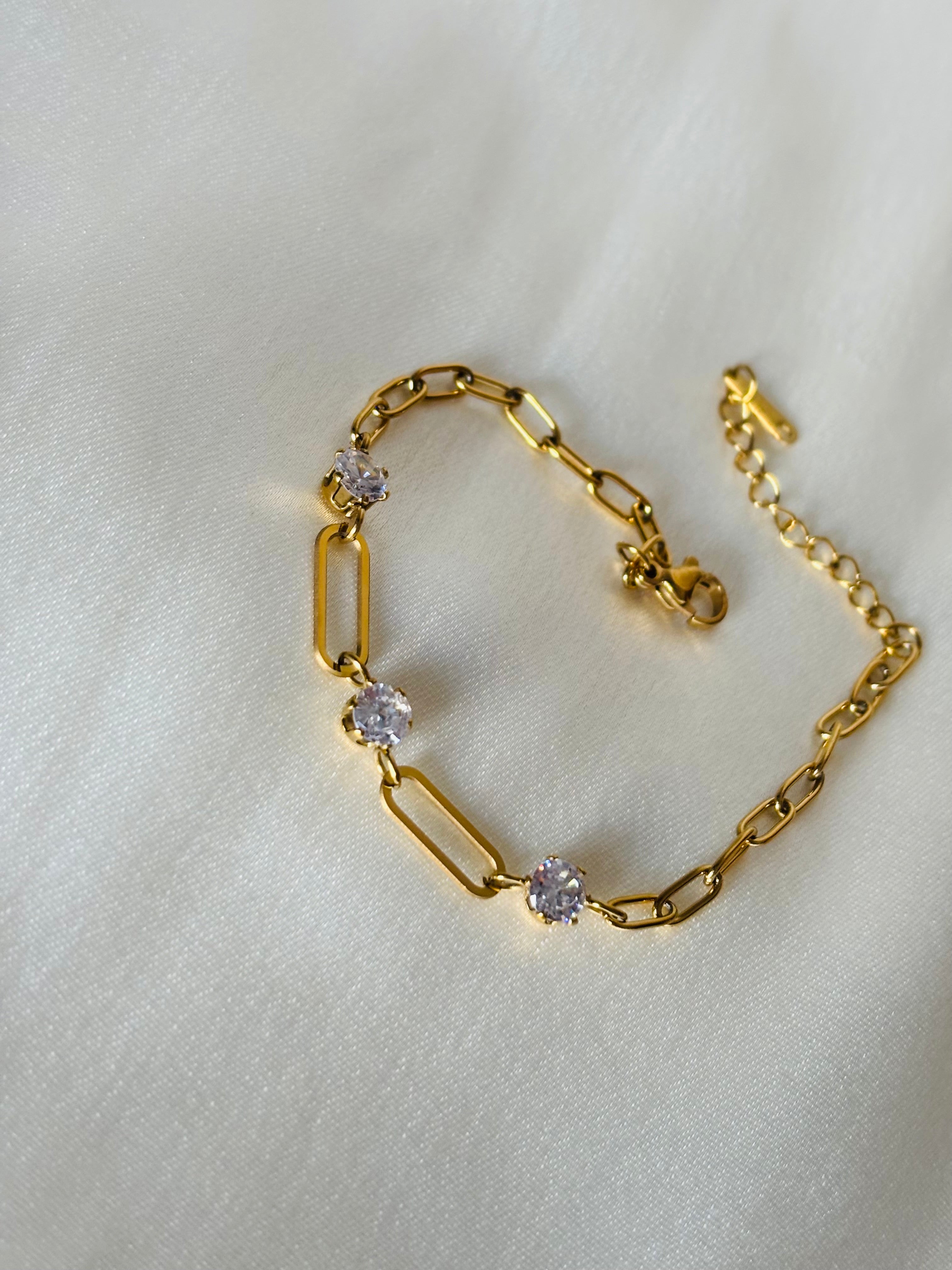 Alisa chain bracelet