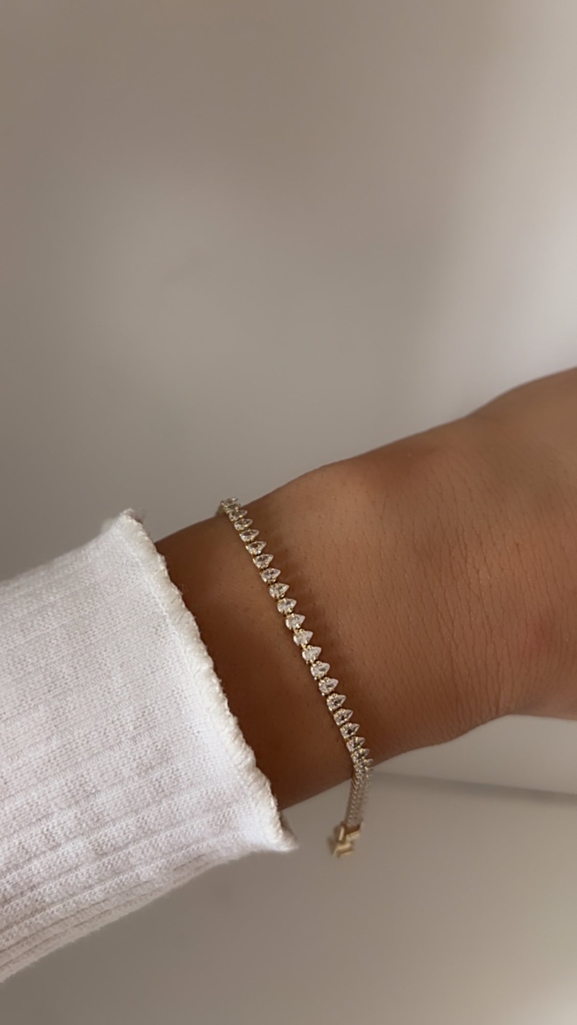 Minimal almond drop tennis bracelet