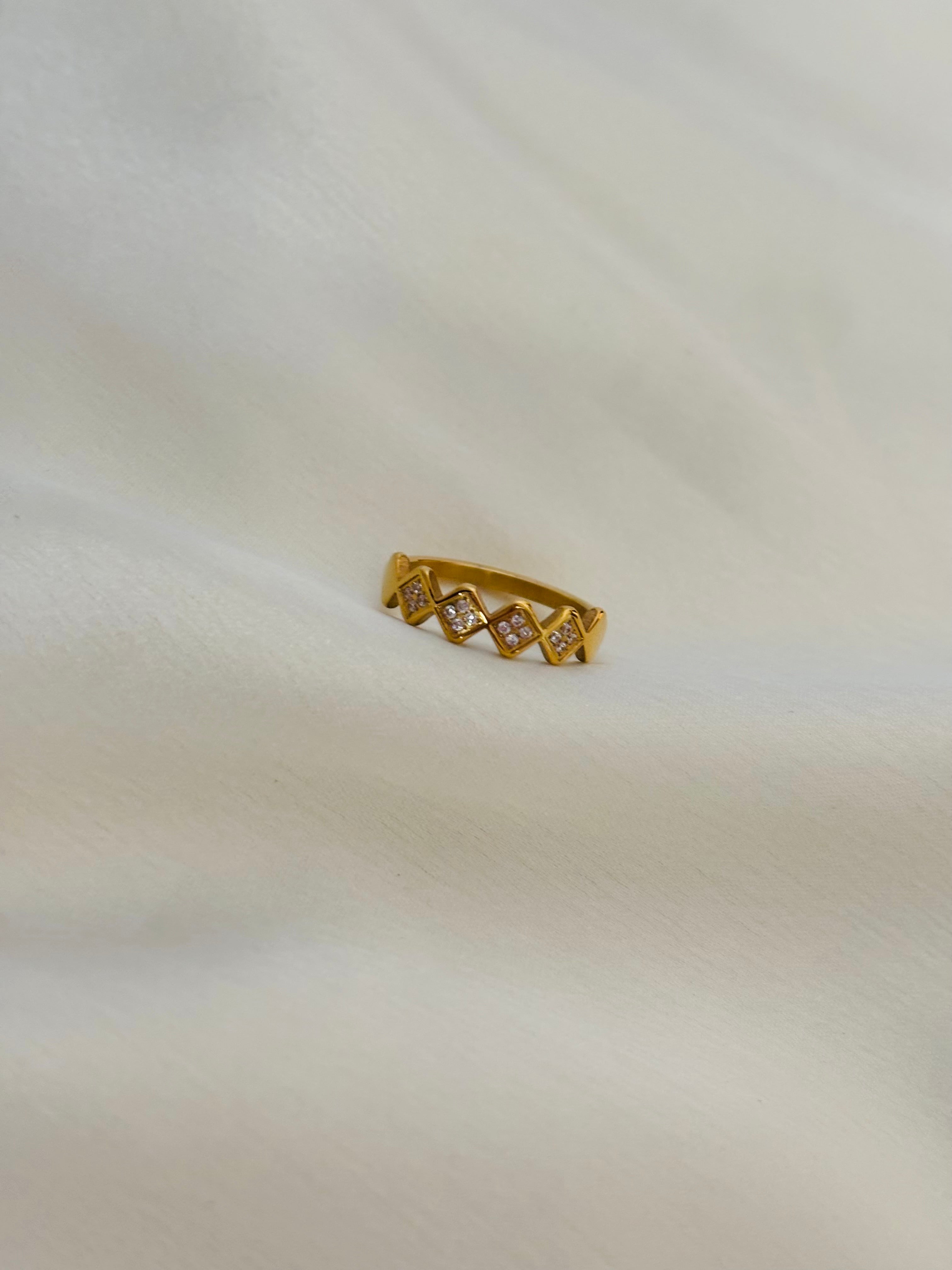 Kite designed ring