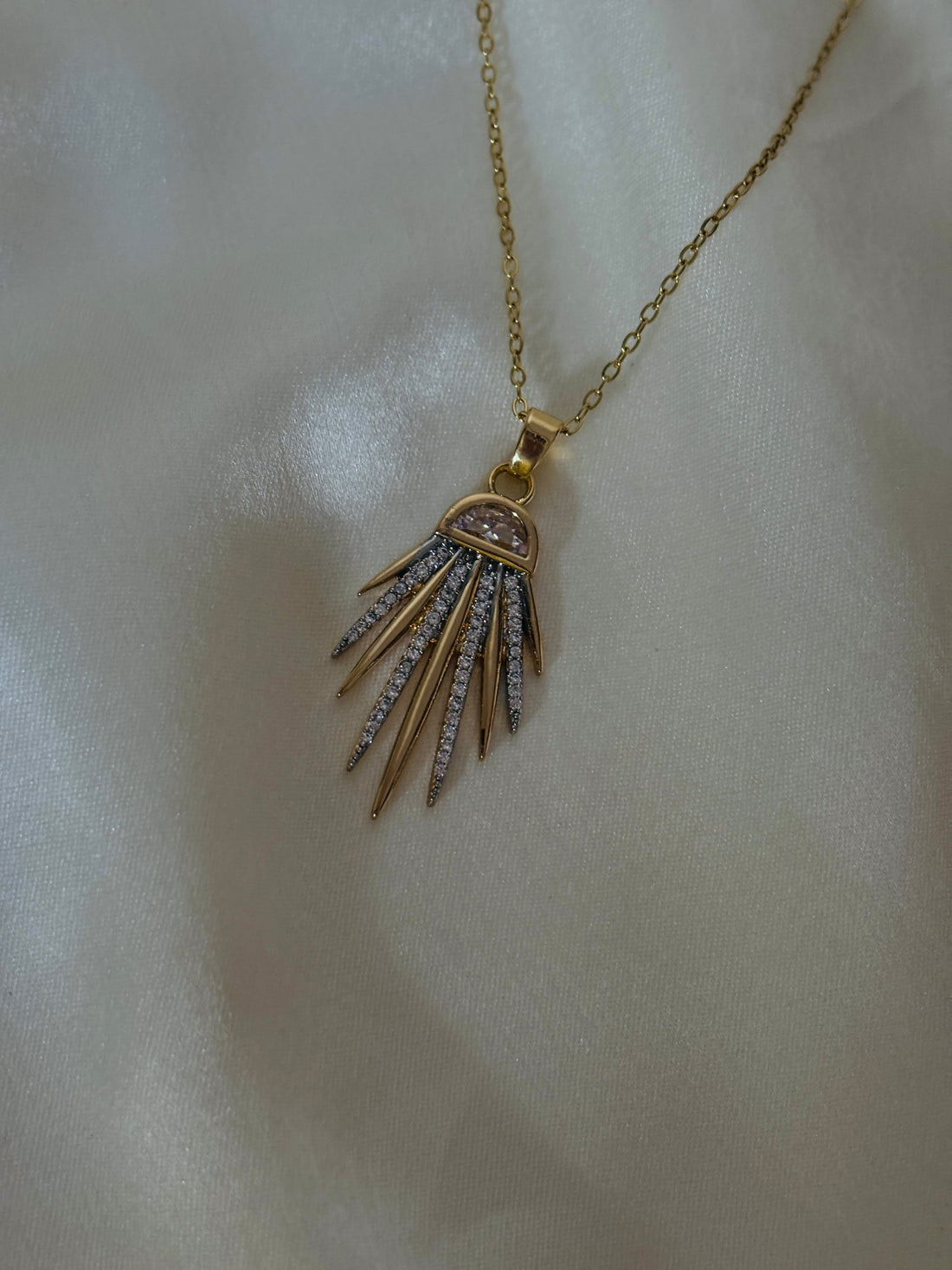 AD diamond studded claw necklace
