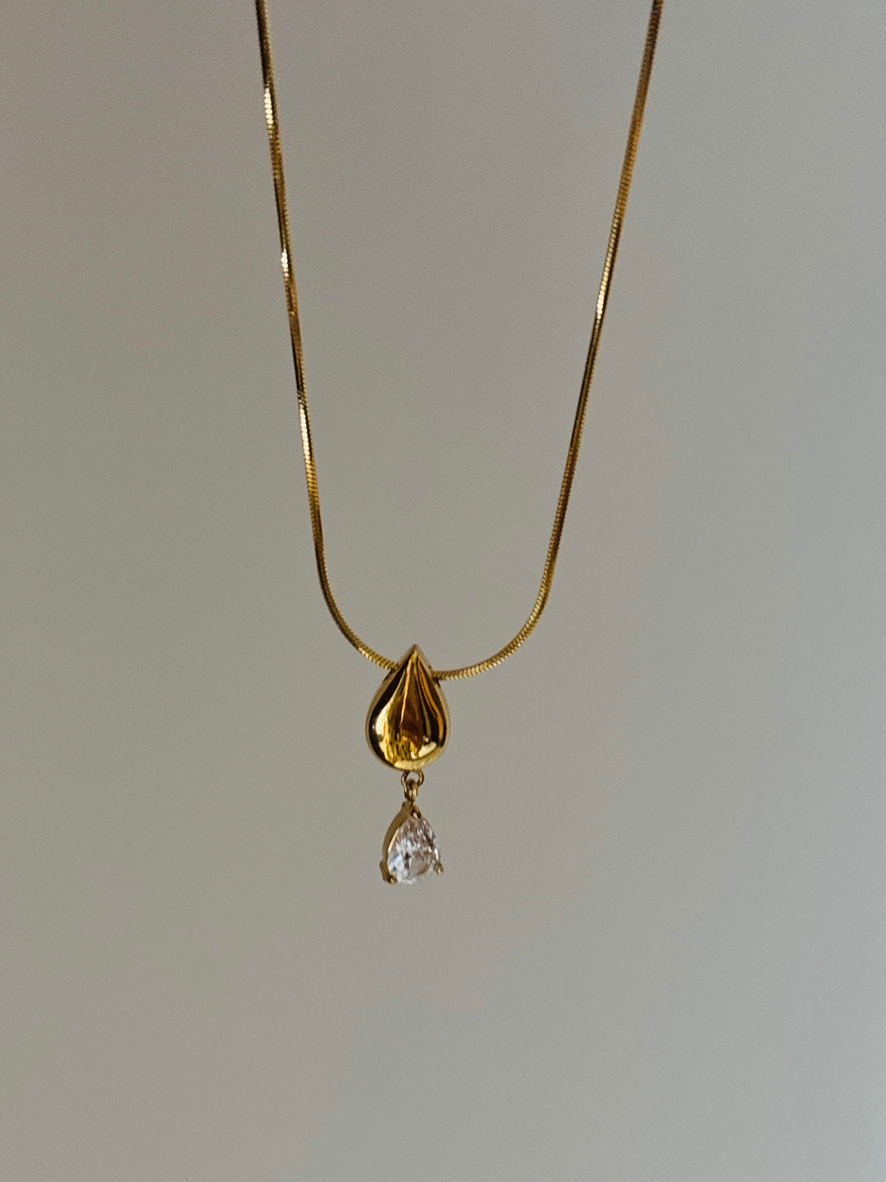 Irha necklace