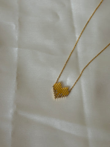 Retro heart charm necklace