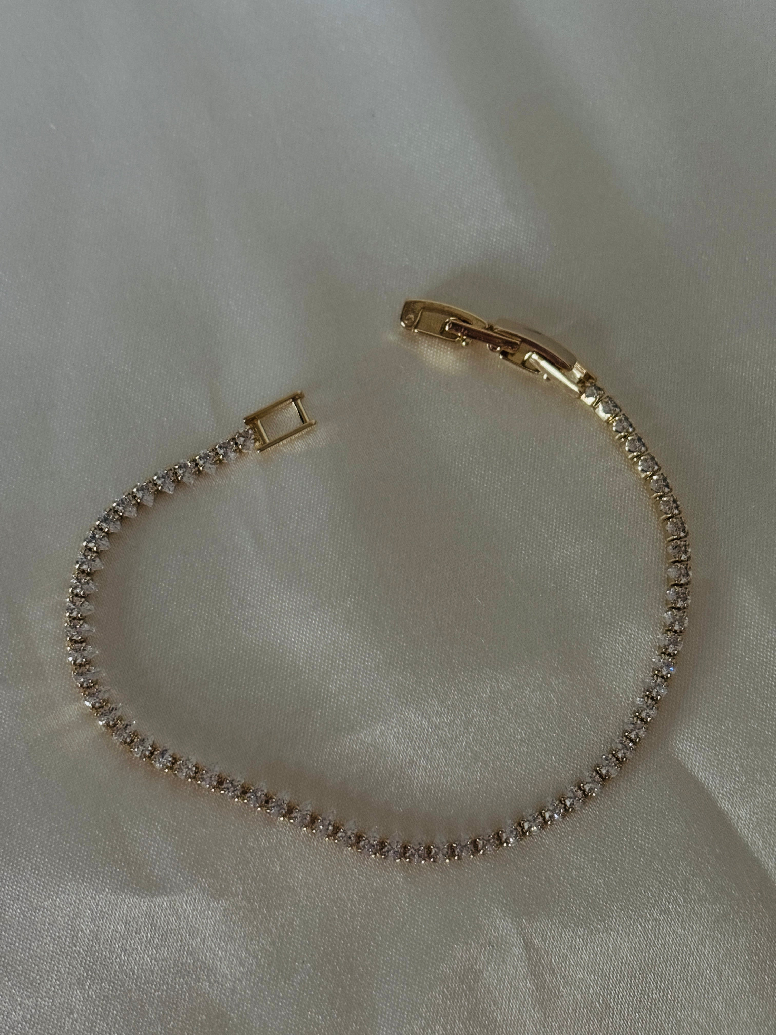 Minimal almond drop tennis bracelet