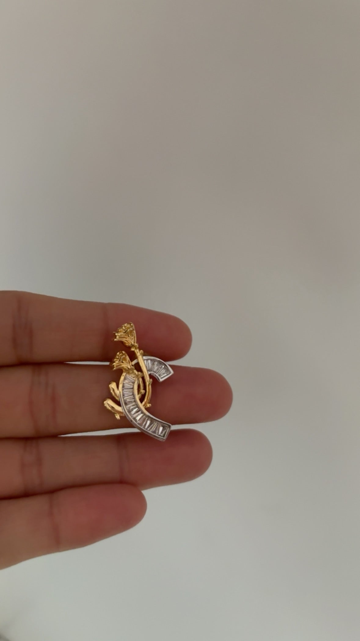 Baguette rose two tone earrings