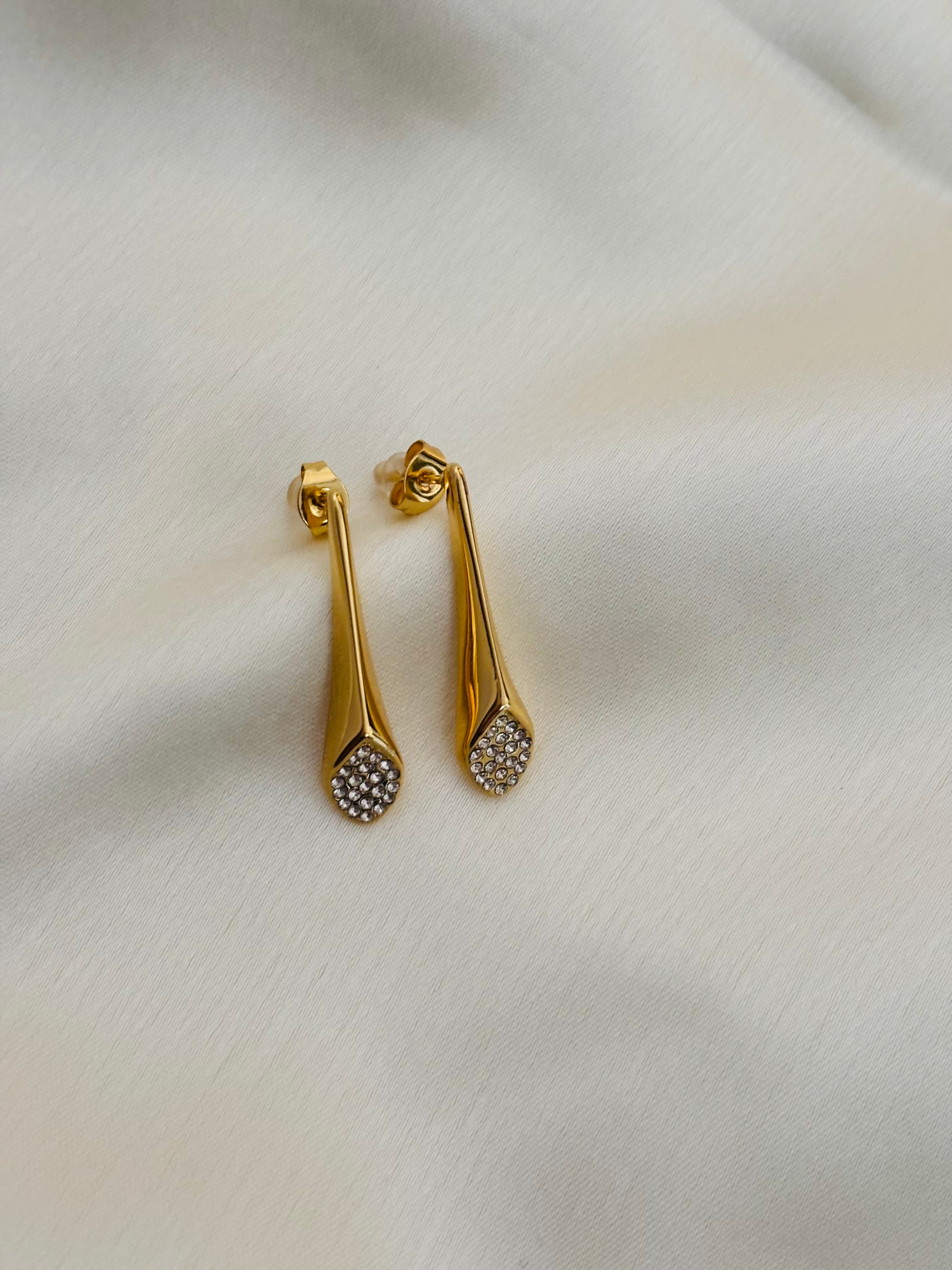 Skye earring