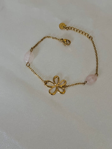 Daisy charm bracelet