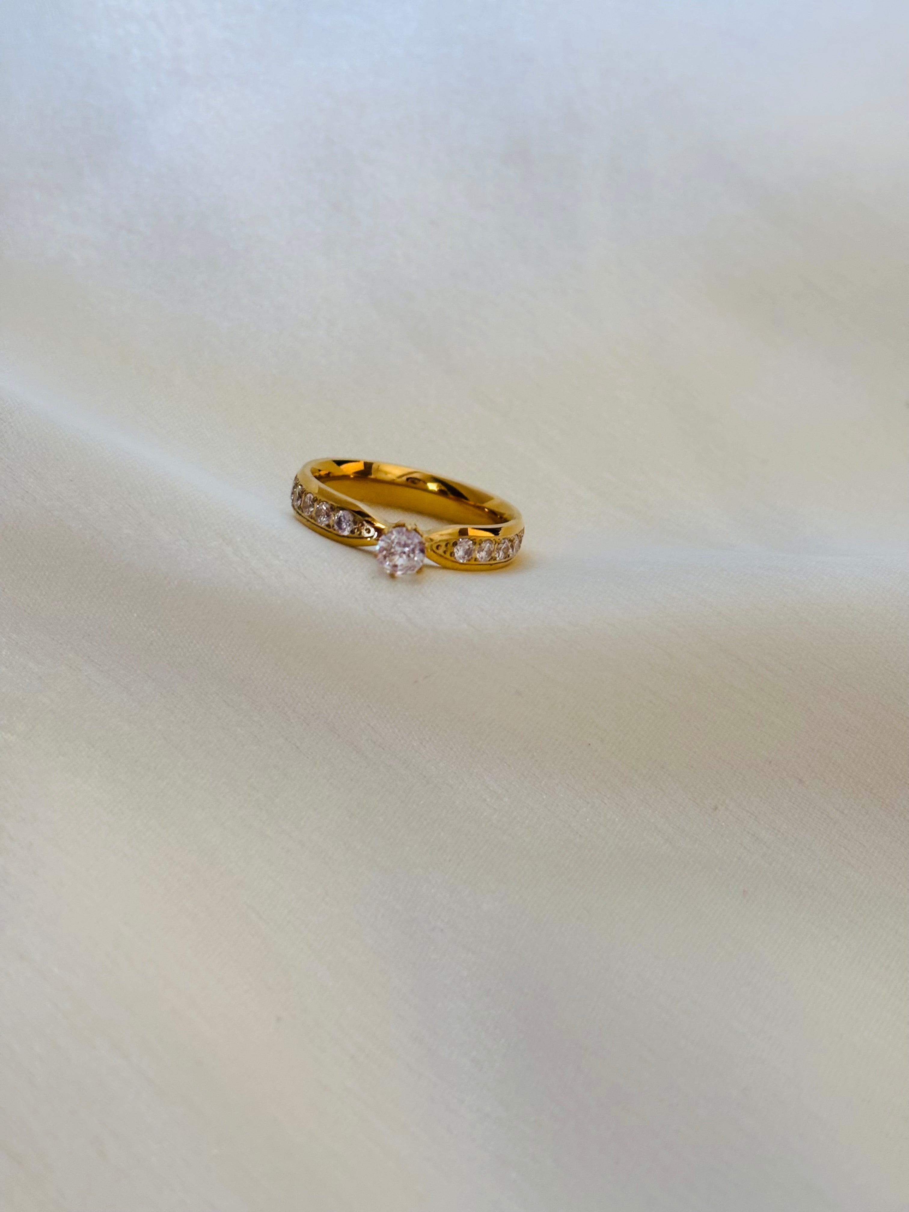 Amara ring