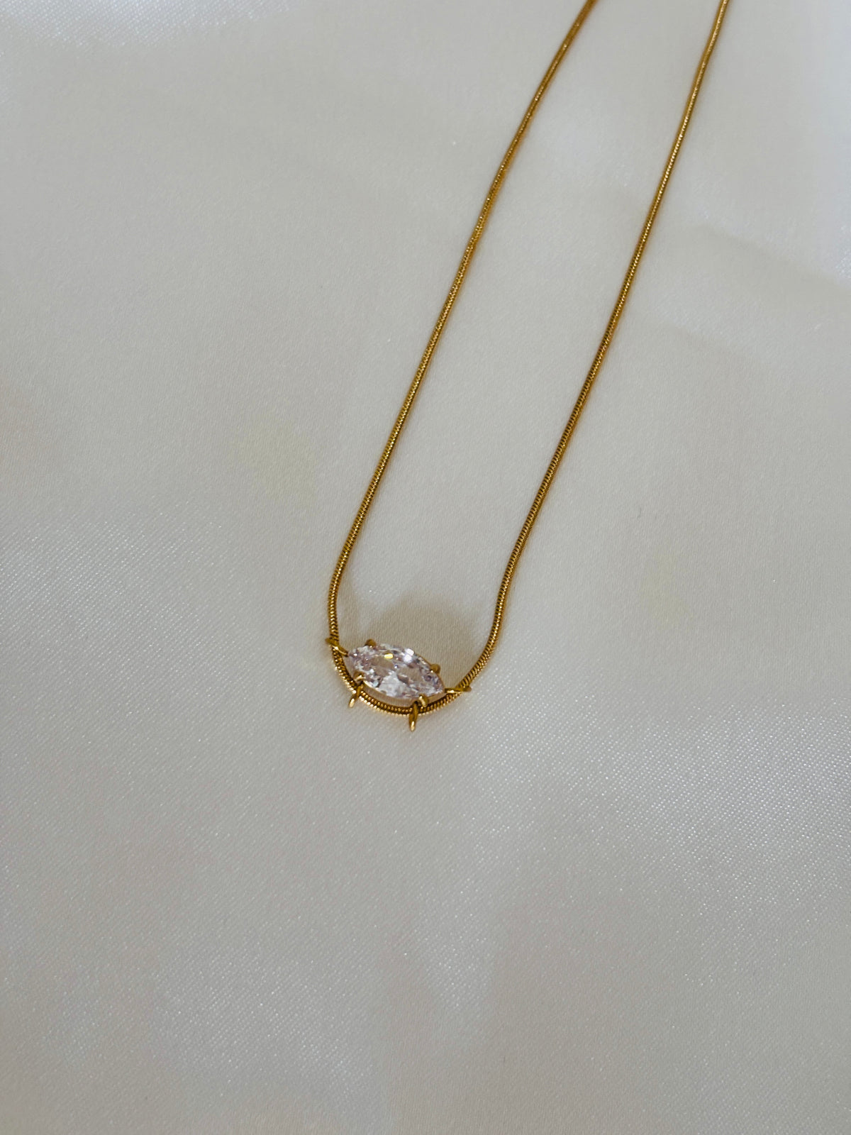 Zoha necklace