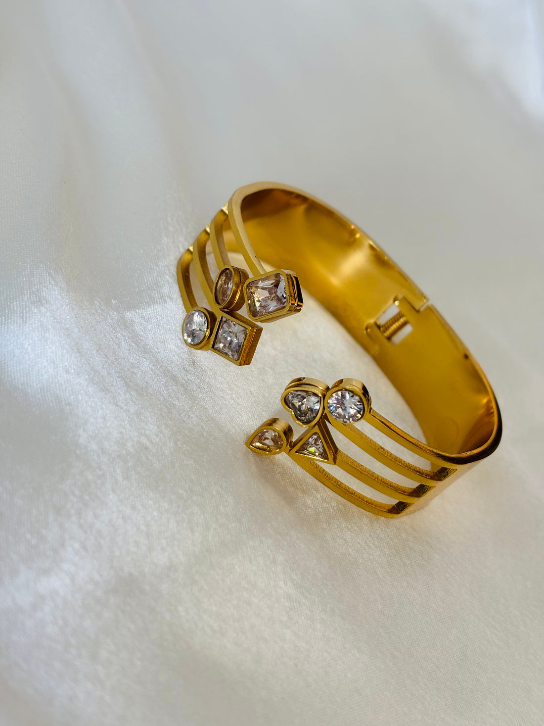 Geometrical diamond cut open hand cuff kada bracelet