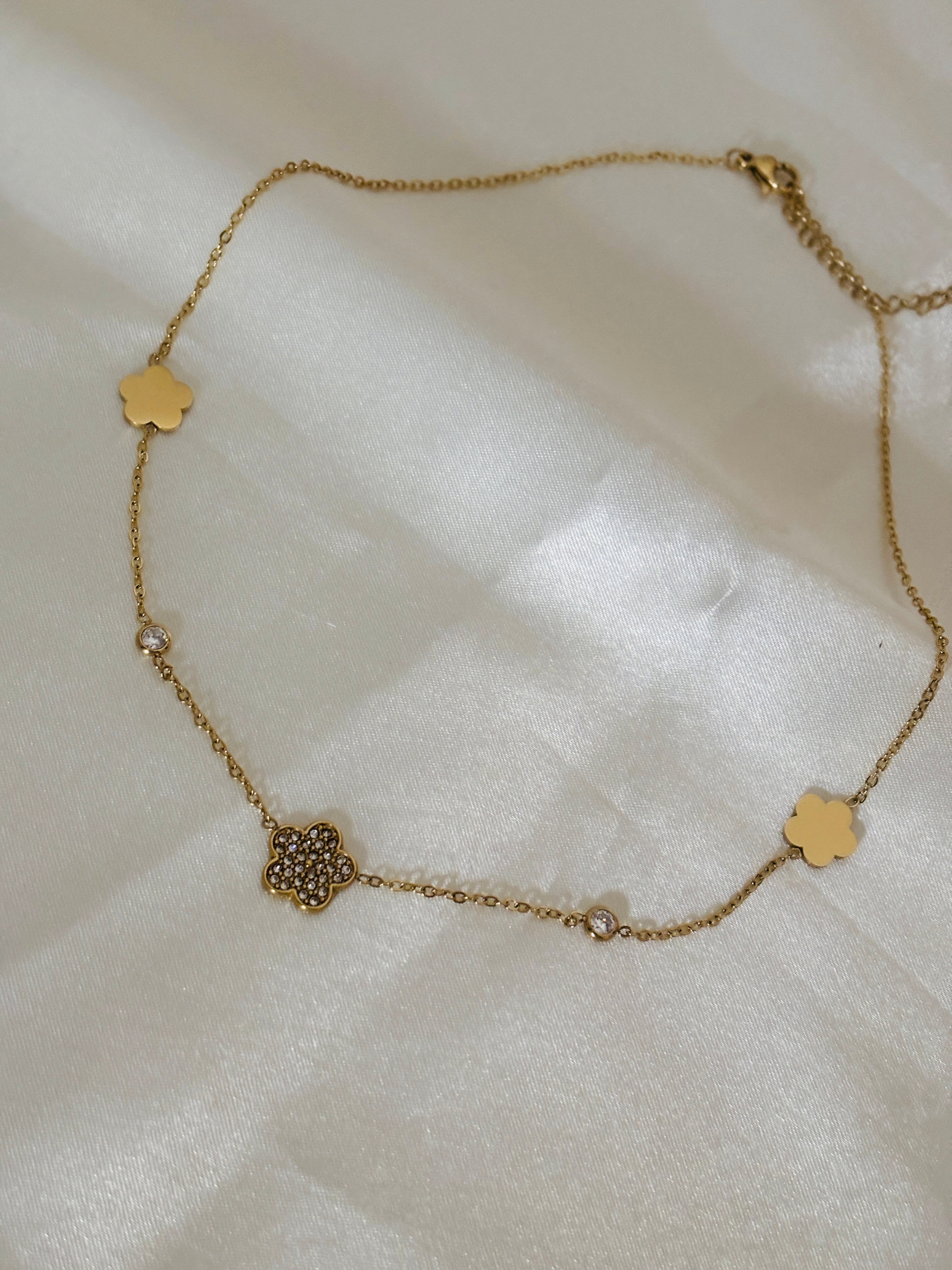 Semra necklace
