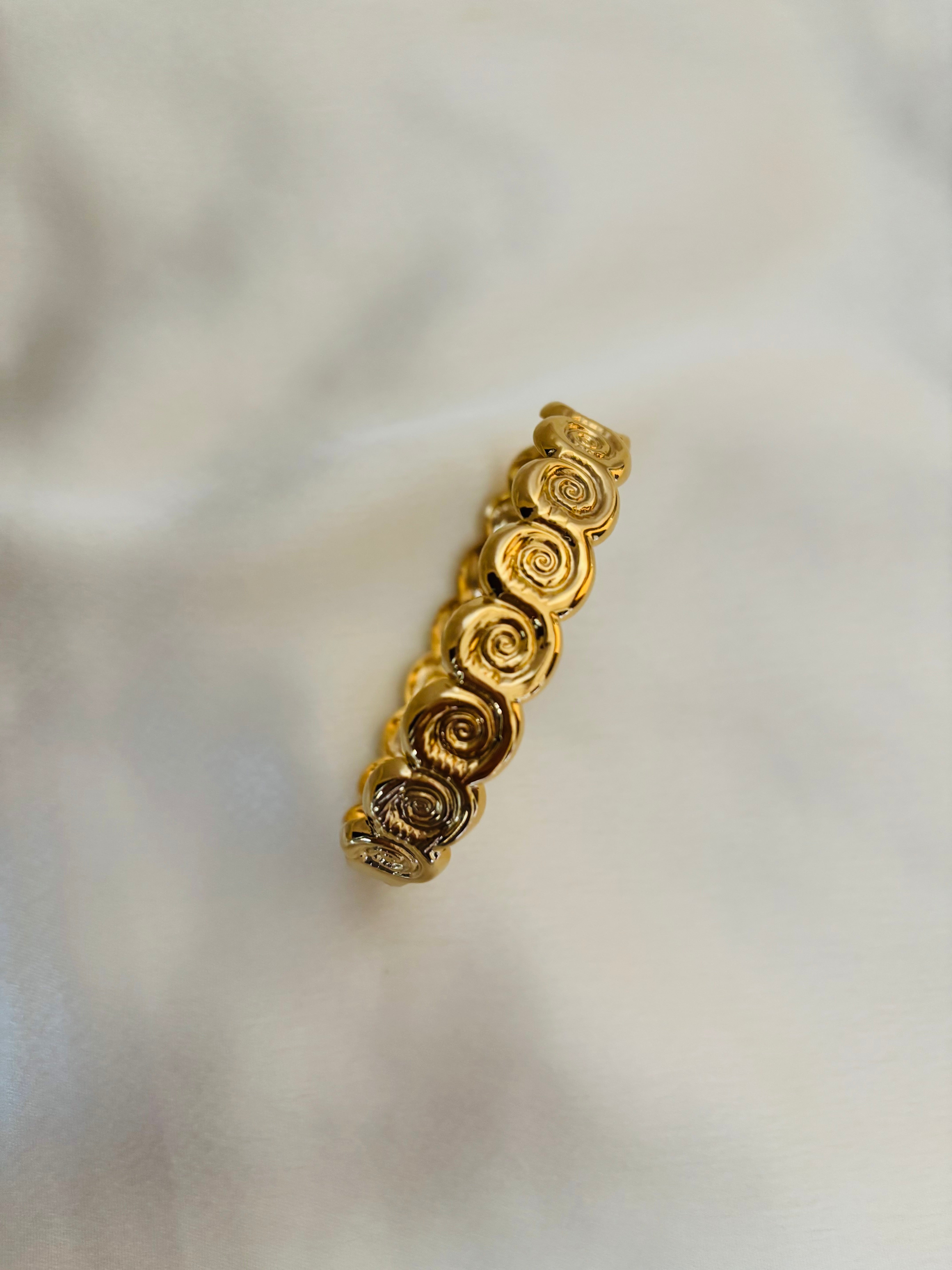 Rosy Kada bracelet