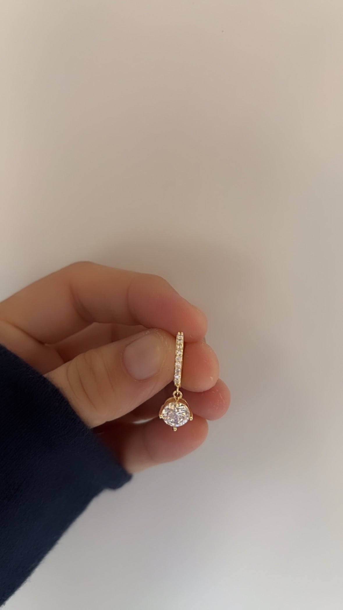 Solitaire drop AD earring