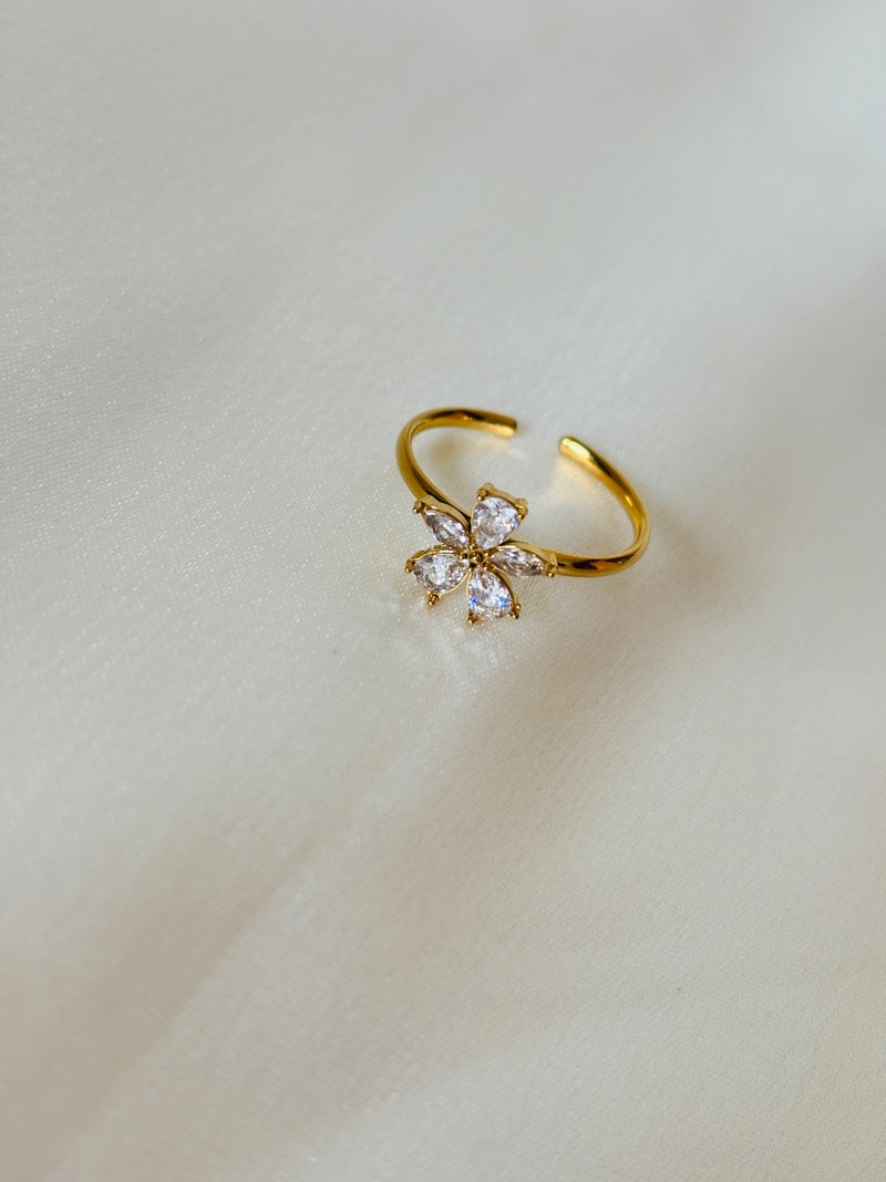 Flower Cut Diamond Ring