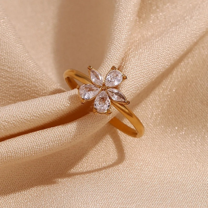 Flower Cut Diamond Ring