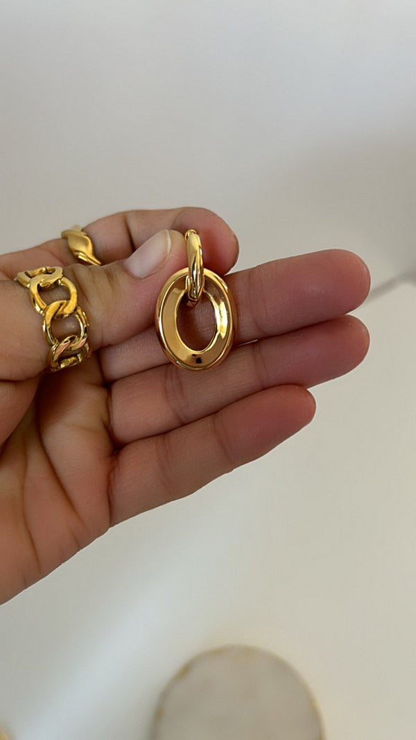 Interlink Ring Hoop