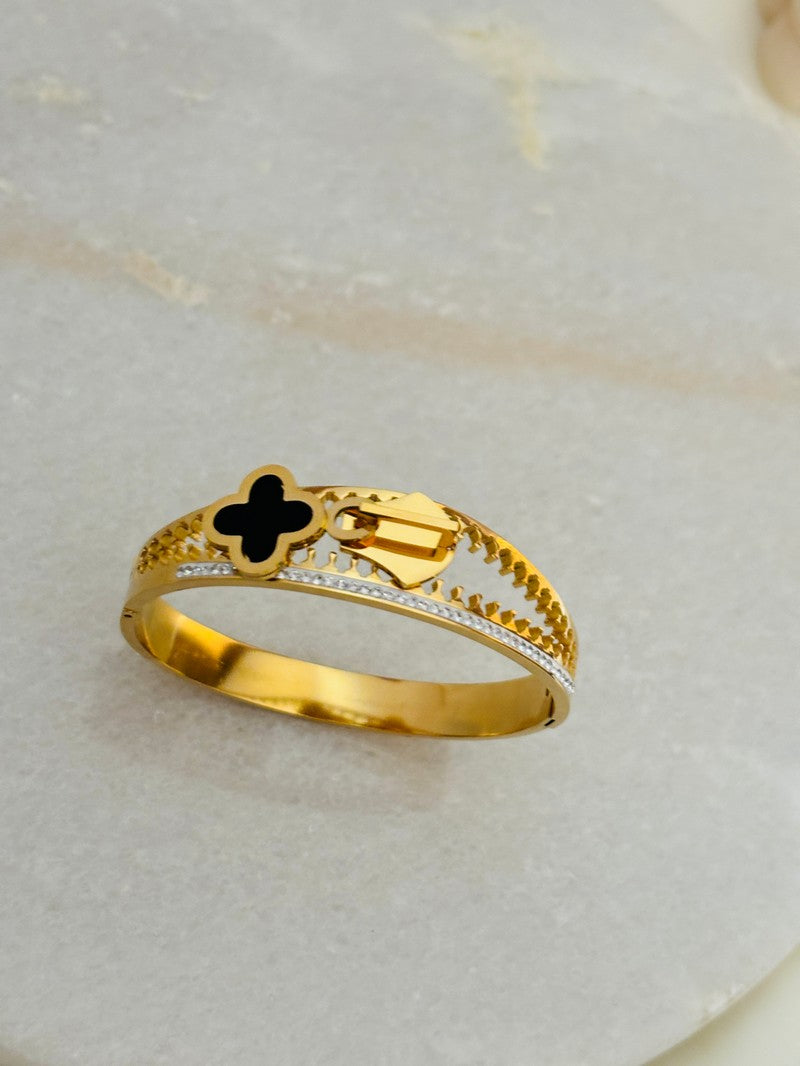 Margeret Kada Bracelet