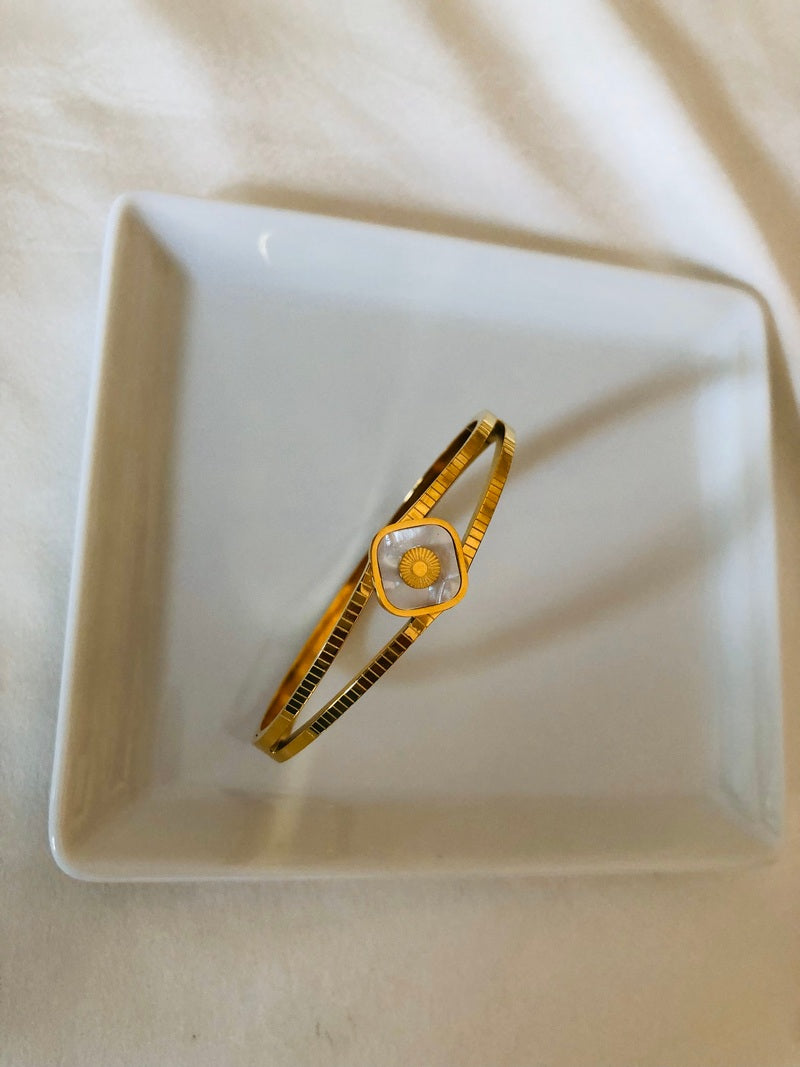 Mop Kada Bracelet
