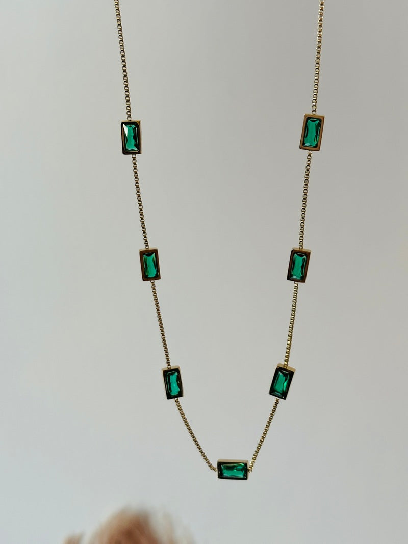 Nora Emerald Necklace
