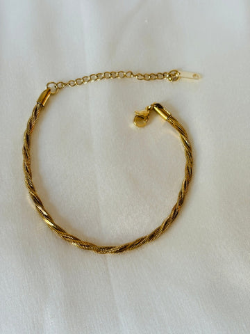 Twisted Snake Chain Bracelet